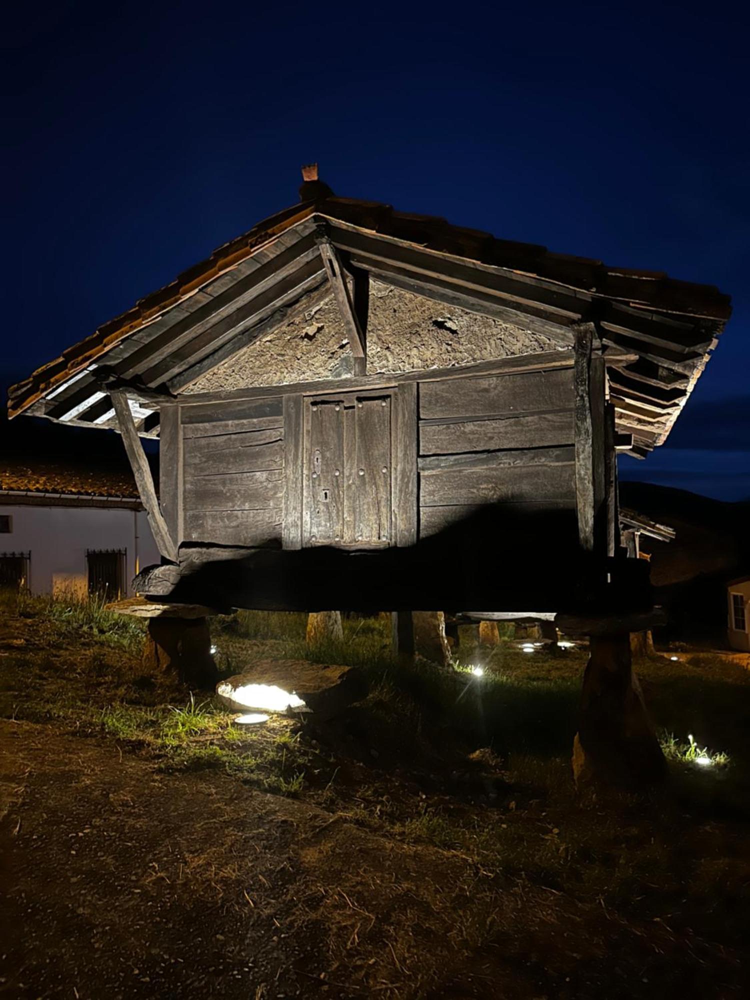 Los Tres Hórreos Felechas Exterior foto